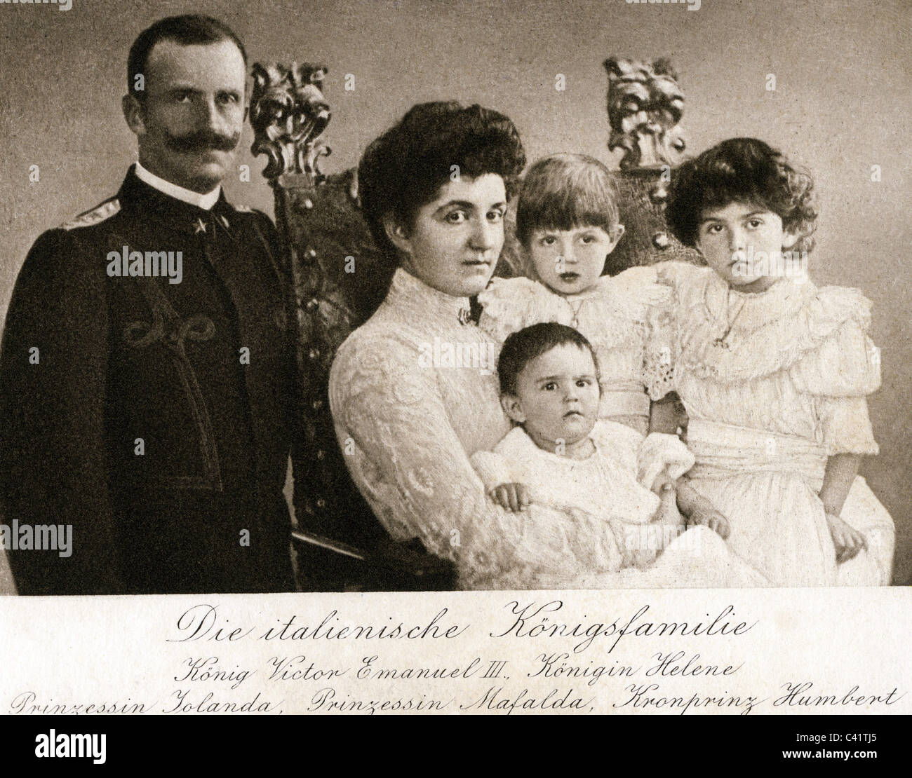 Victor Emmanuel III, 11.11. 1869 - 28.12.1947, King of Italy 29.7.1900 - 29.7.1946, with family, Queen Helen, Princess Yolanda, Princess Mafalda, Crown Prince Umberto, 1905, , Stock Photo