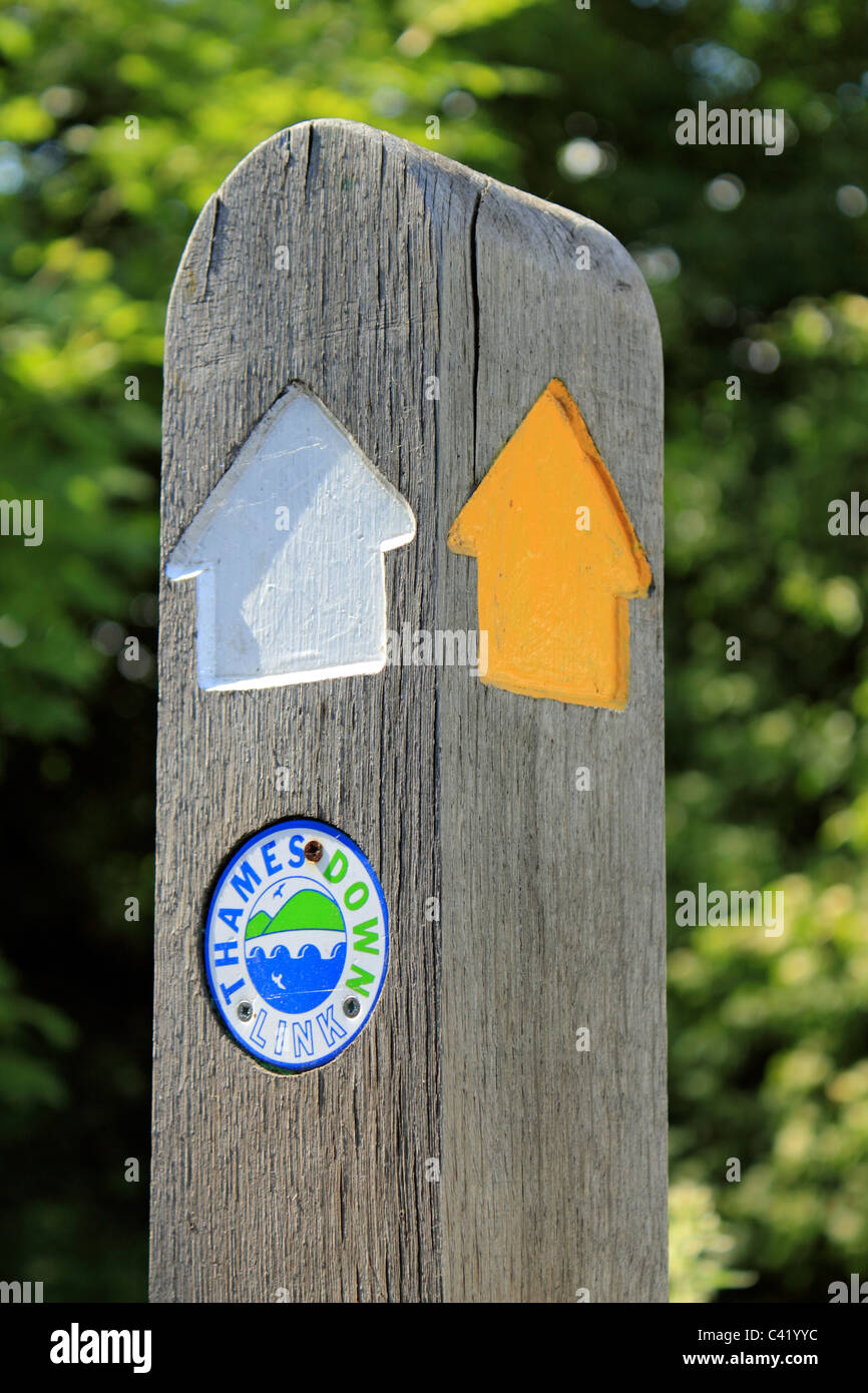 Thames Down Link sign post in Hogsmill Open Space, Ewell Surrey England UK Stock Photo