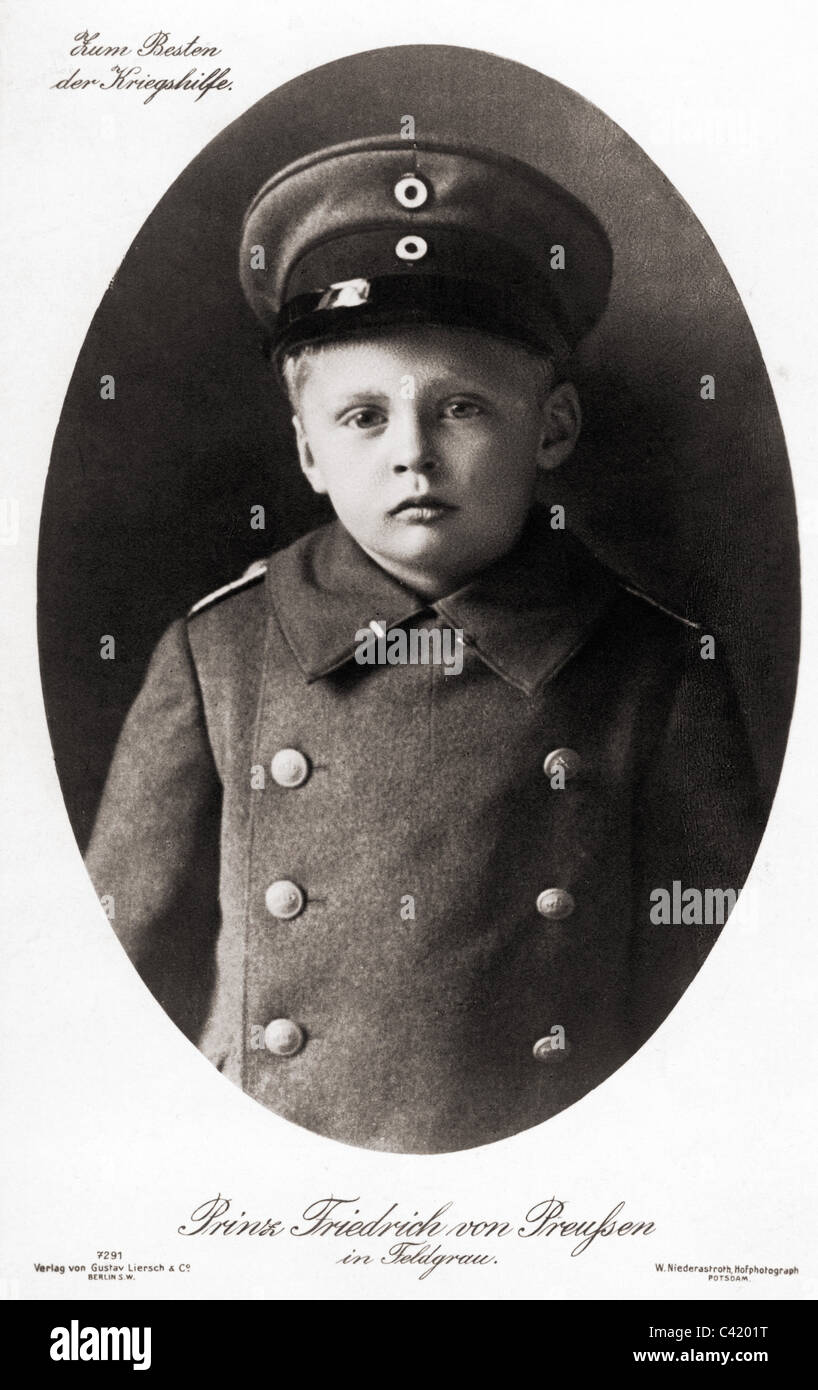 Frederick, 19.12.1911 - 20.4.1966, Prince of Prussia, German businessman, as child, portrait, in uniform, picture postcard, W. Niederastroth, Potsdam, published by Gustav Liersch, Berlin, 1914/1915, Stock Photo