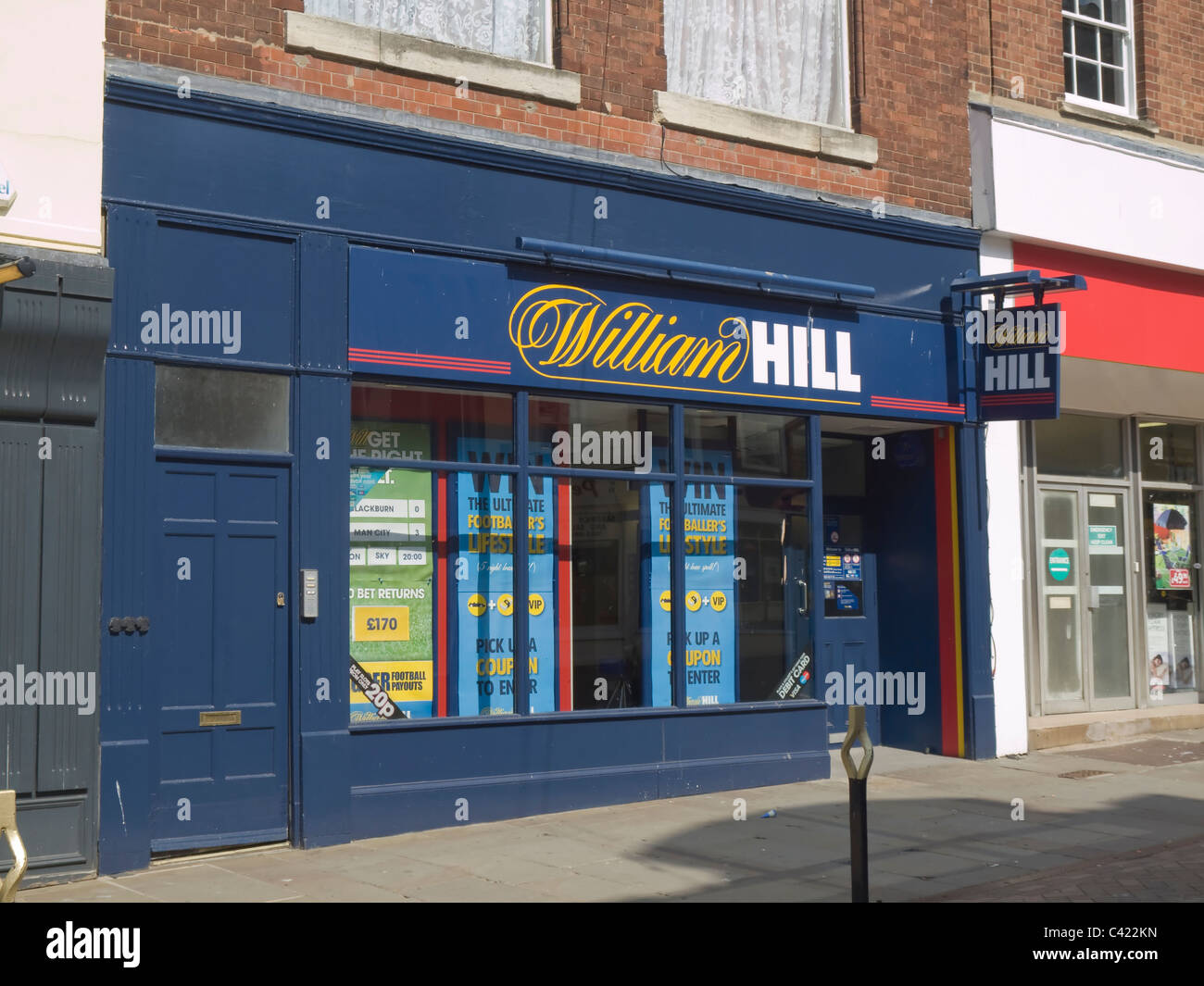 William hill betting shop hi-res stock photography and images - Alamy