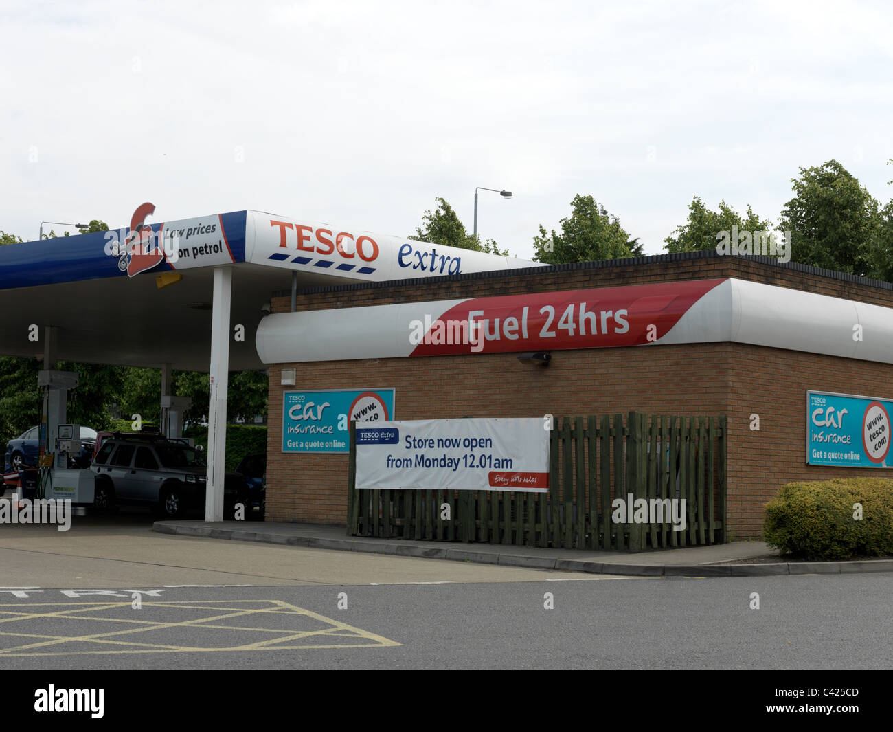 closest 24 hour gas station to my location