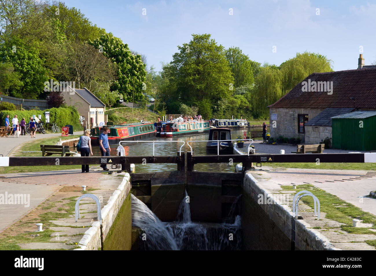 Busy  Spring or early summer canal scene on the Kennet and avon canal taken at Bradford on Avon, Wiltshire, England, uk Stock Photo