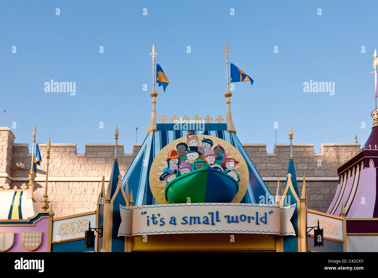 Entrance to 'It's a Small World' attraction ride in Fantasyland at the Magic Kingdom in Disney World, Kissimmee, Florida Stock Photo
