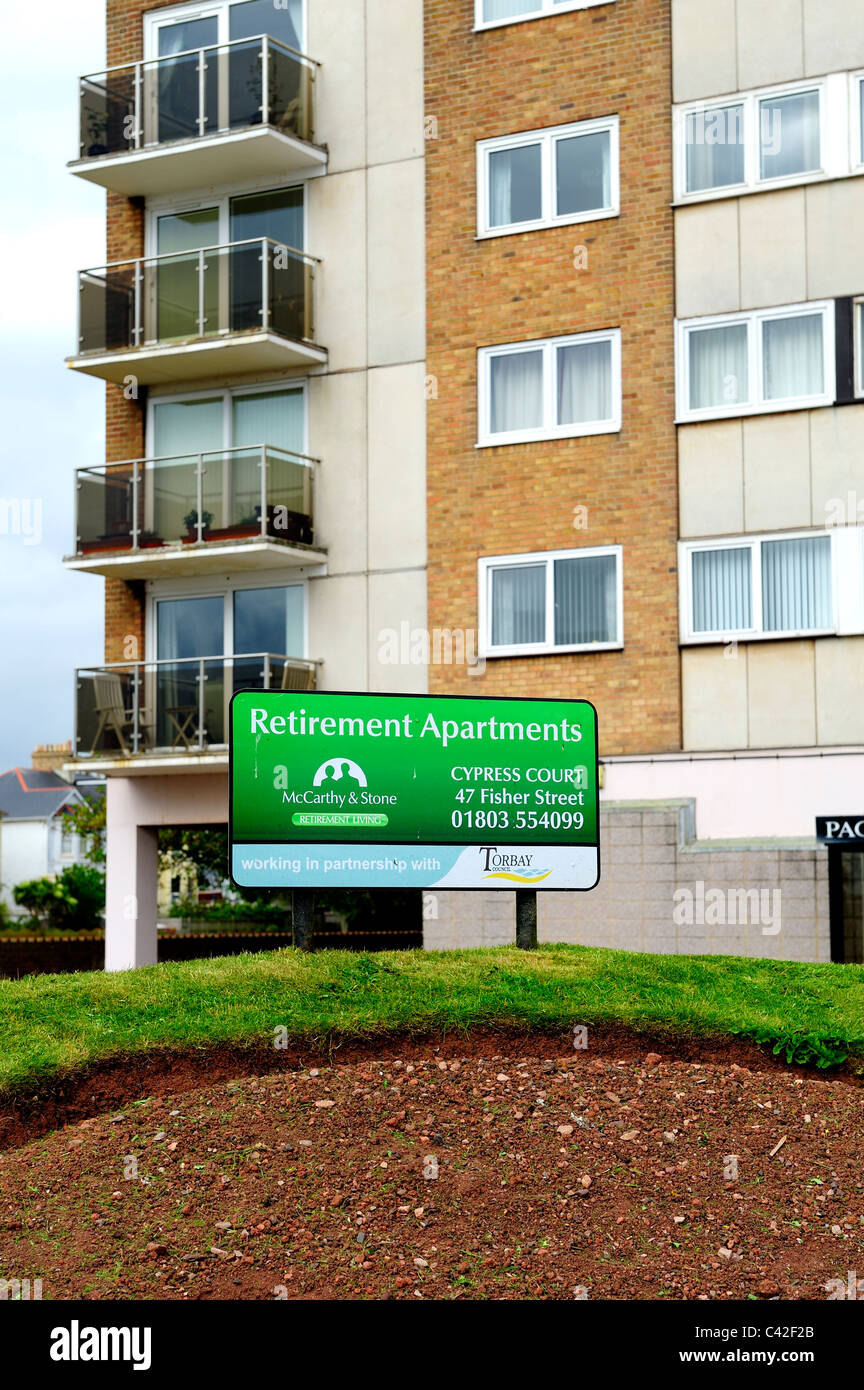 Retirement property hires stock photography and images Alamy