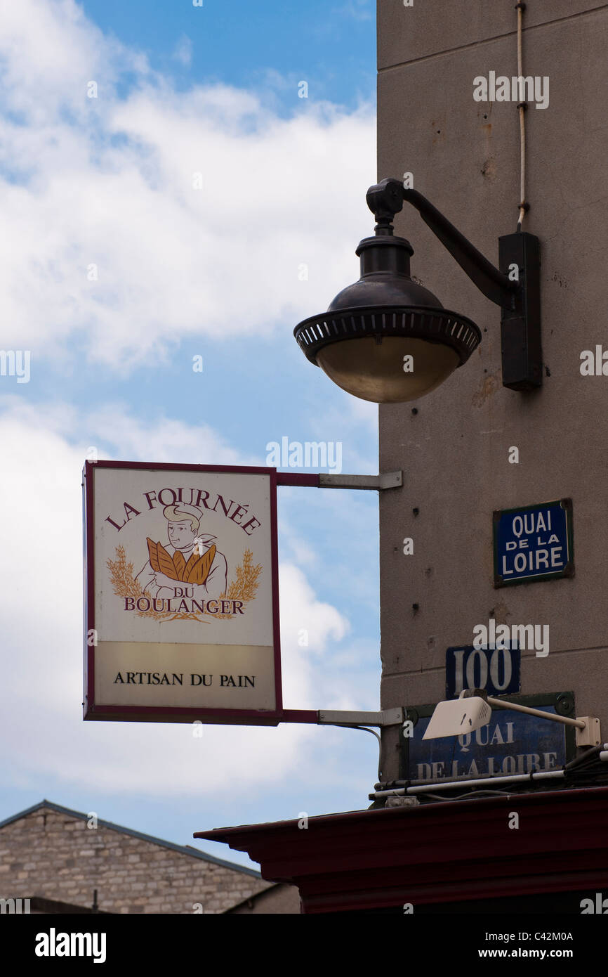Boulanger sign hi-res stock photography and images - Alamy