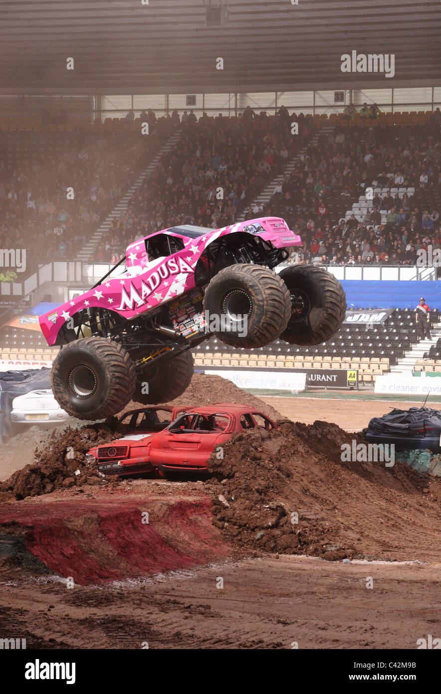 Monster truck hi-res stock photography and images - Alamy