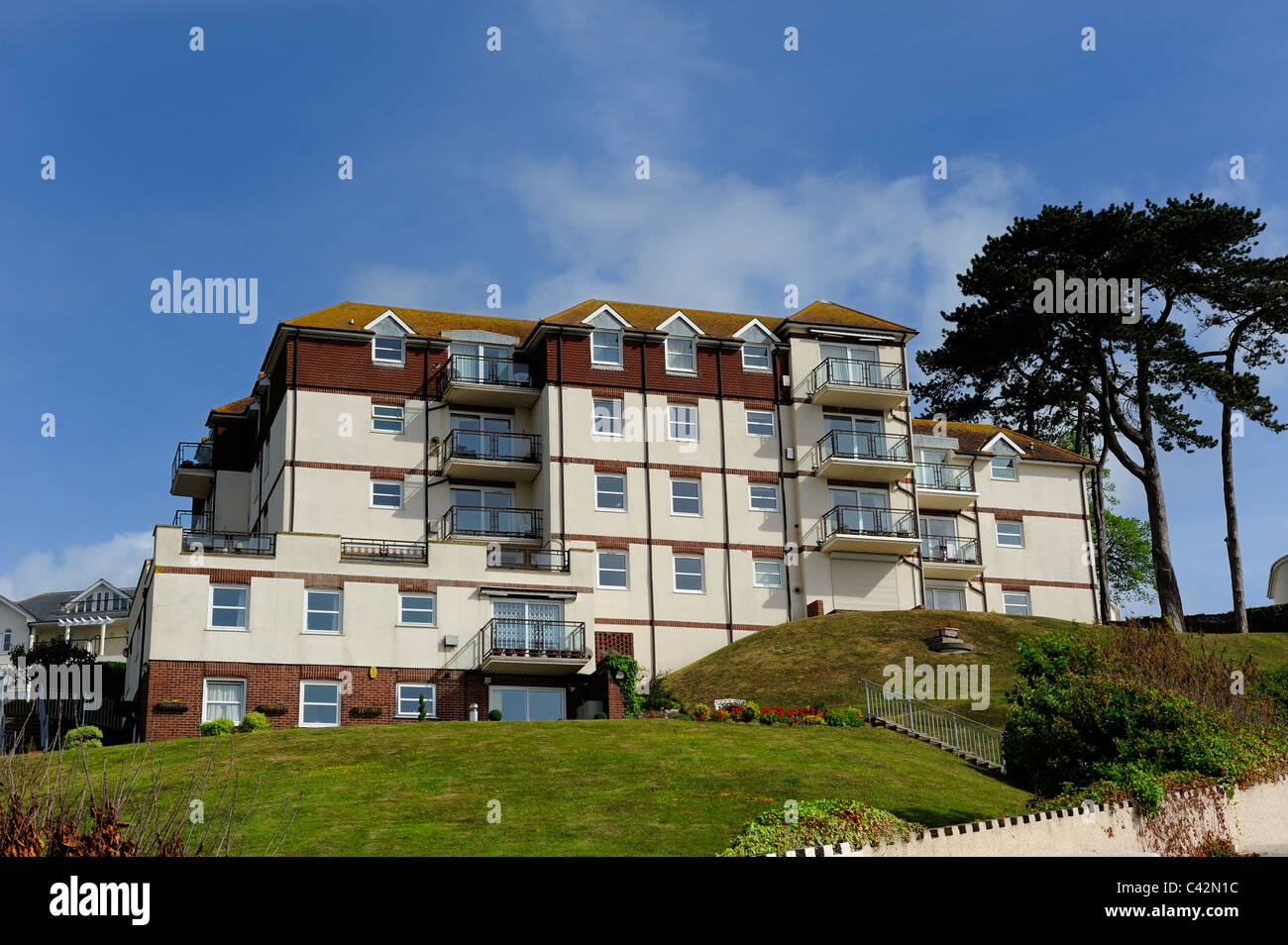 Retirement flats hires stock photography and images Alamy