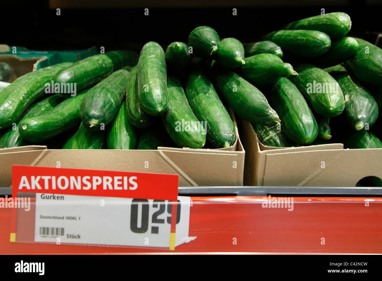 discount price for cucumbers in German supermarkets during the EHEC crisis in May and June 2011 Stock Photo