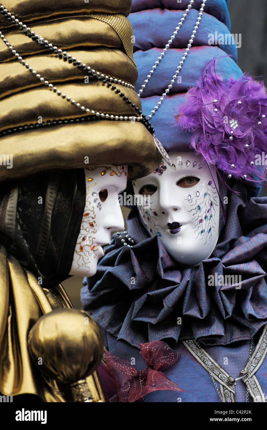 Venetian Carnival Mask - A portrait of one of the most beautiful masks ...