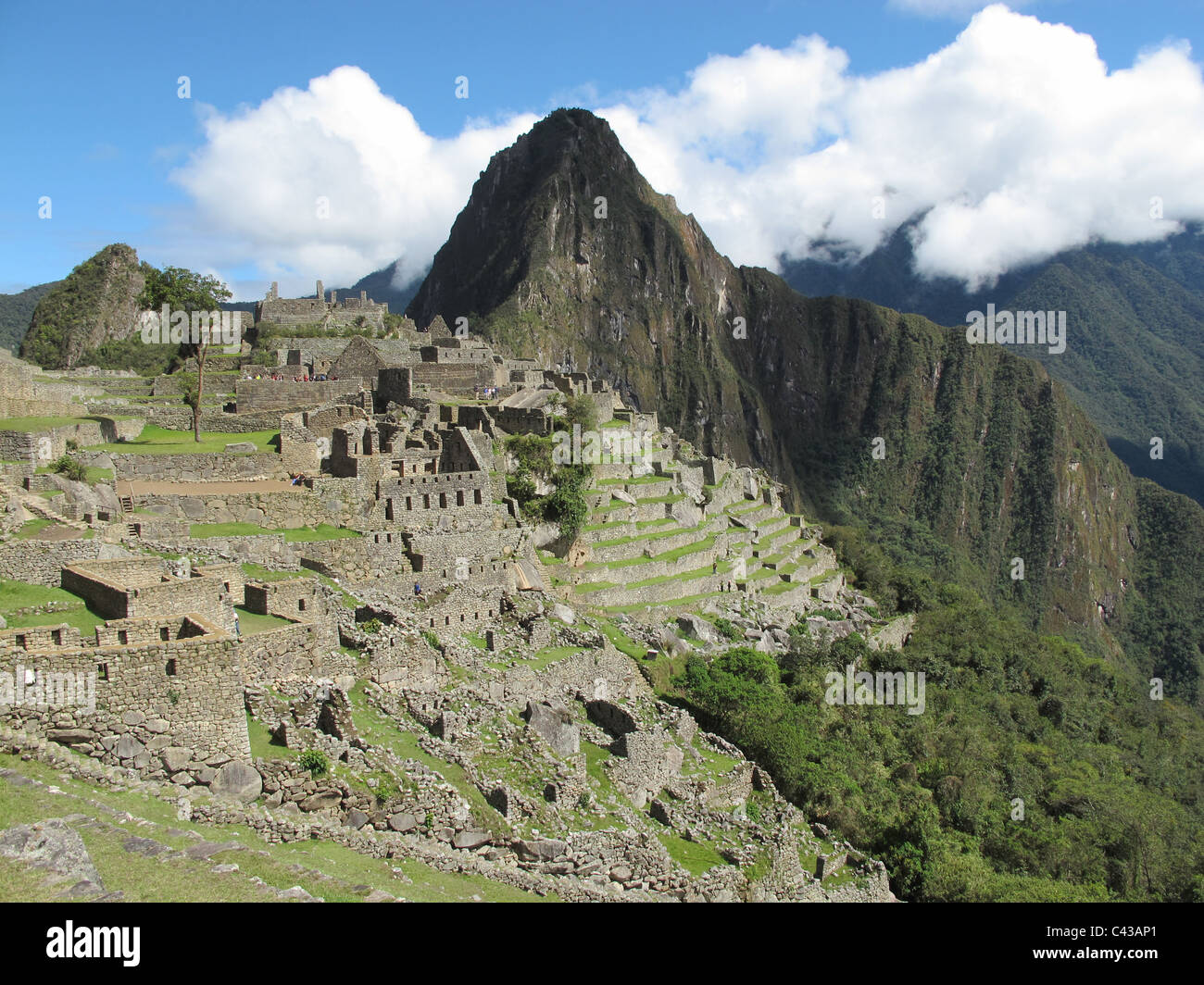 Machu picchu ruins hi-res stock photography and images - Alamy