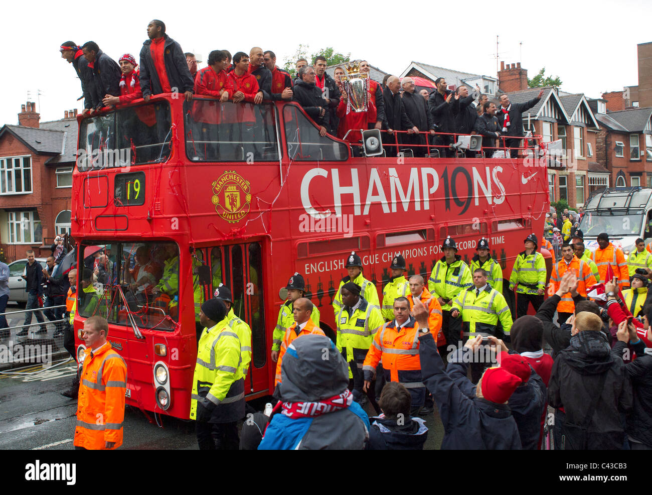 Manchester United Bus High Resolution Stock Photography And Images Alamy