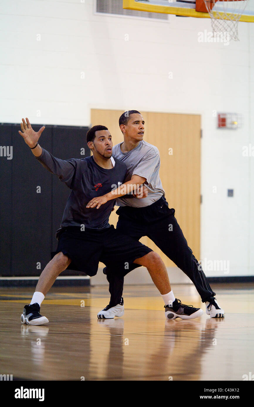 barack obama basketball