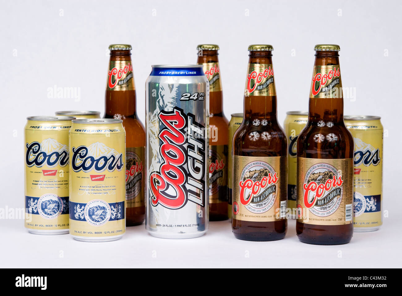 https://c8.alamy.com/comp/C43M32/coors-beer-and-coors-beer-light-bottles-and-cans-C43M32.jpg