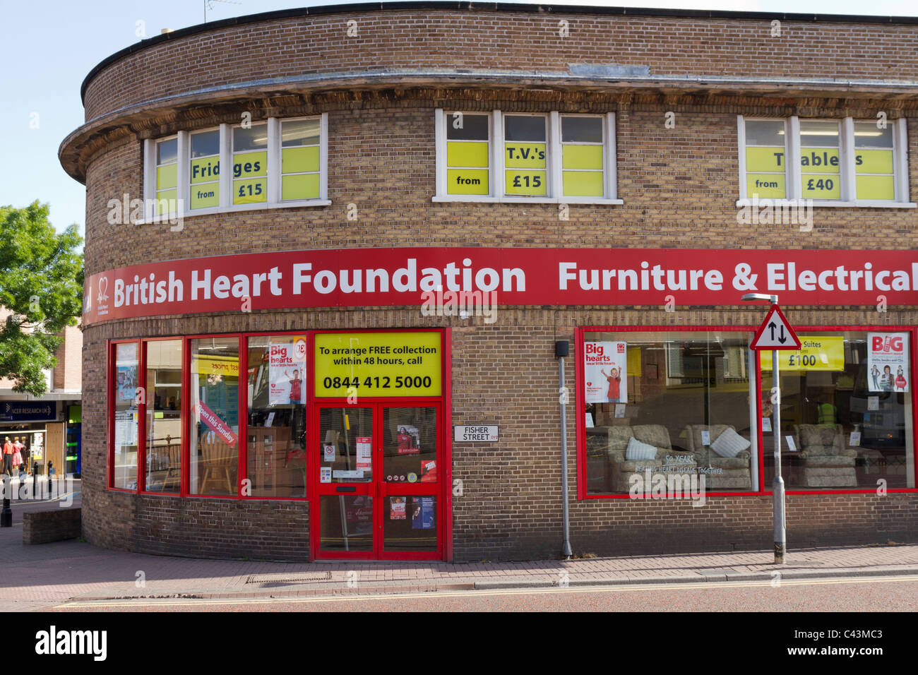 British Heart Foundation shop in Dudley West Midlands Stock Photo - Alamy