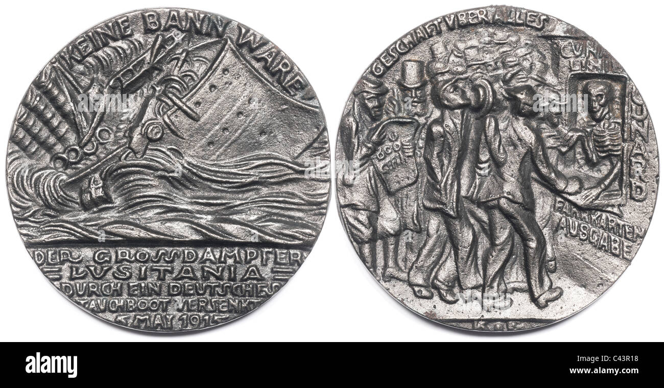 Cast iron propaganda medal of sinking of the Cunard liner Lusitania by a German U Boat U-20 on 7 May 1915 JMH4950 Stock Photo
