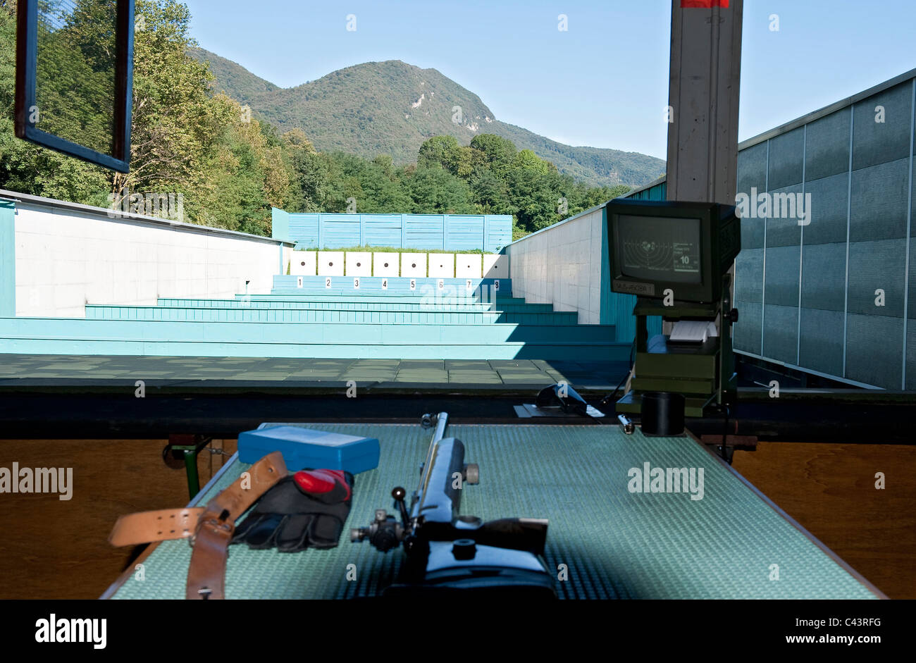 Shooting gallery, shooting arrangement, shooting, Switzerland, target