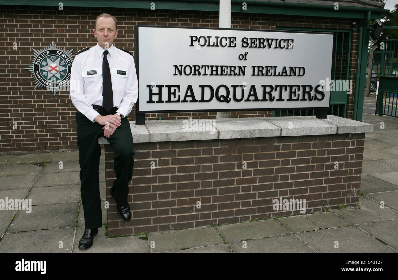 Chief constable sir hugh orde hires stock photography and images Alamy