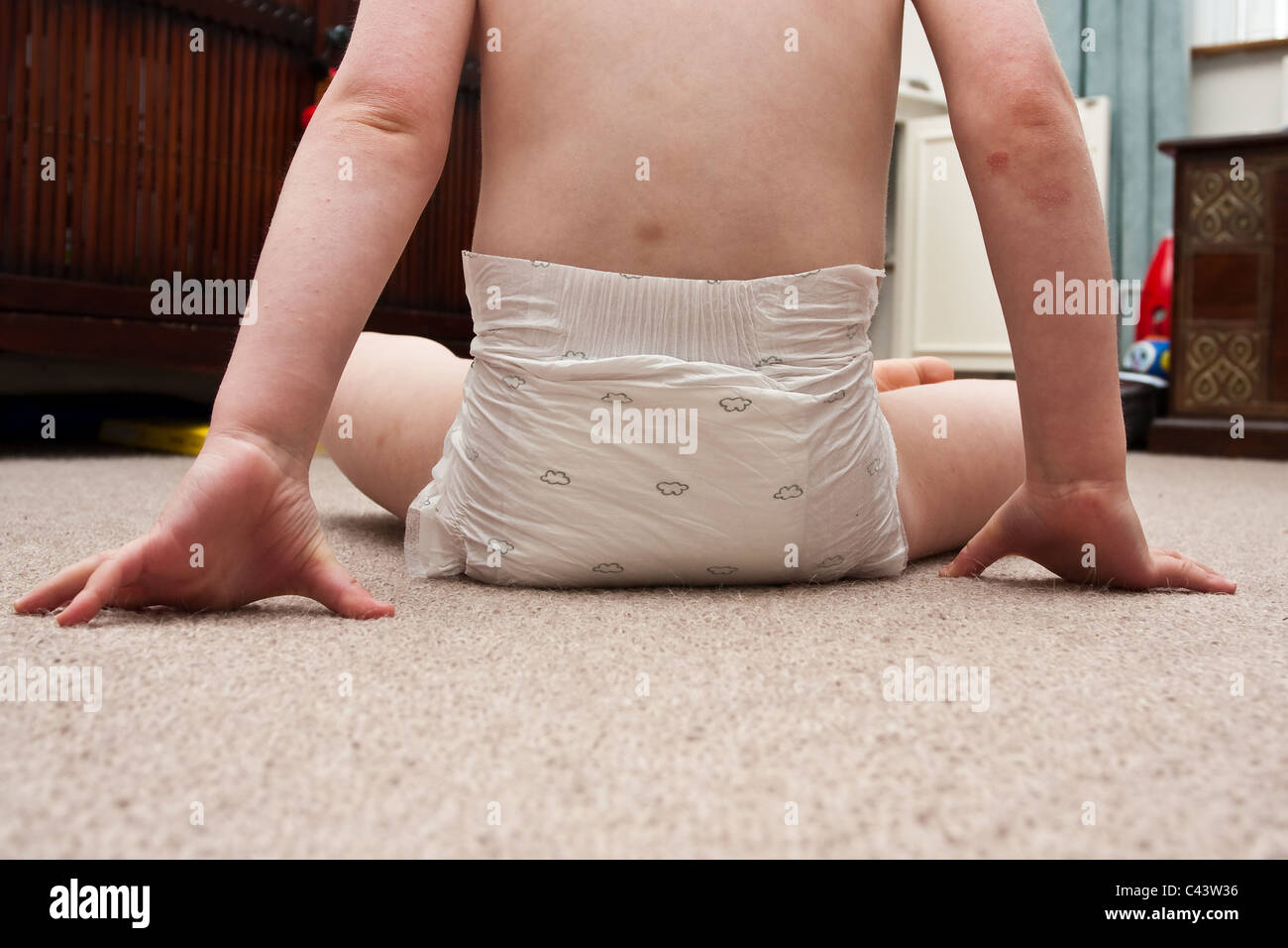 Disposable nappies hires stock photography and images Alamy