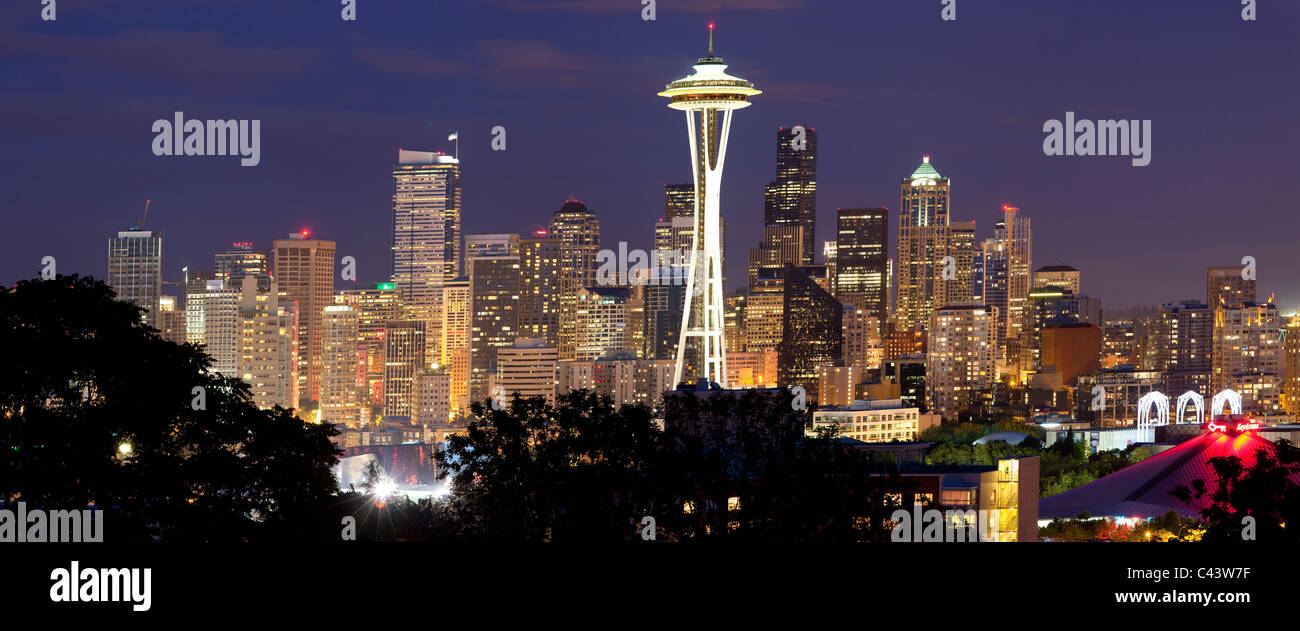 Seattle skyline at dusk from Kerry Park, USA Stock Photo - Alamy