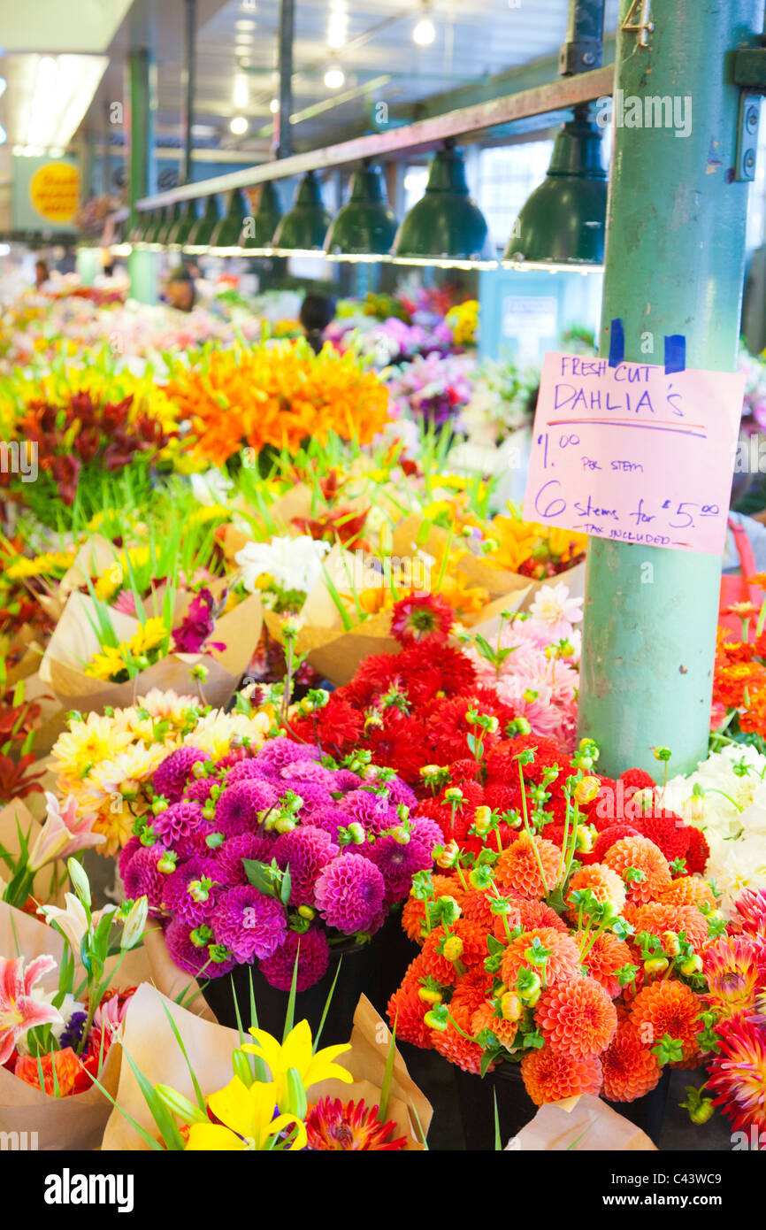 Seattle washington pike place market hi-res stock photography and ...