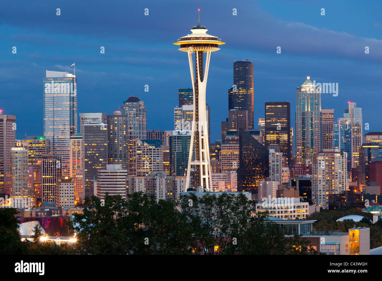 Seattle skyline at dusk from Kerry Park, USA Stock Photo - Alamy