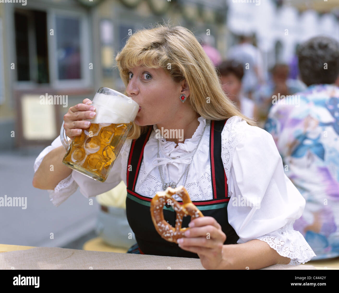 Bavarian beer costume discount