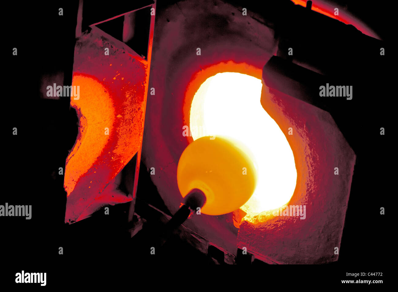 glass, formation, hot shop, museum of glass, nighttime,