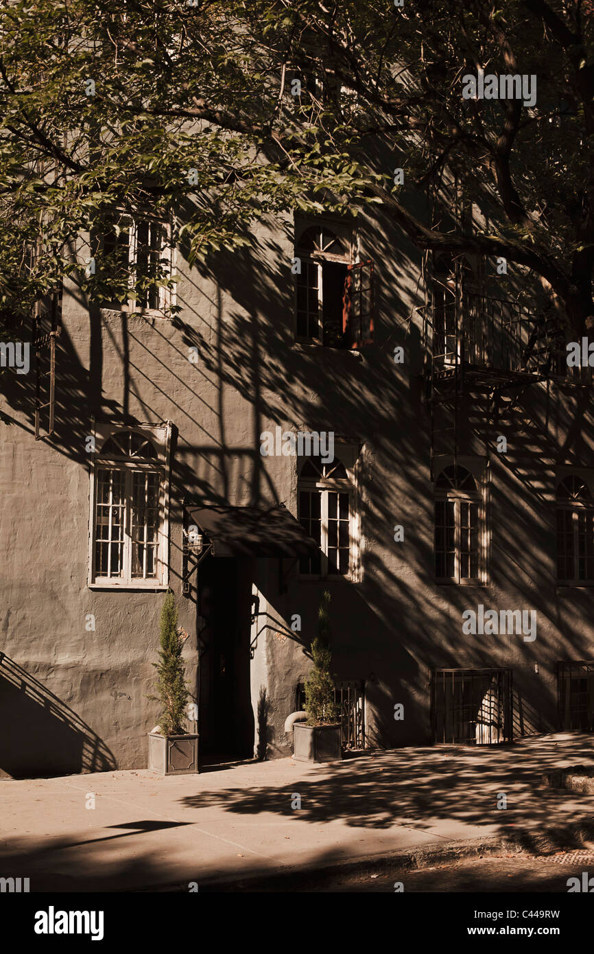 A Brownstone New York City Stock Photo Alamy a-brownstone-new-york-city-stock-photo-alamy