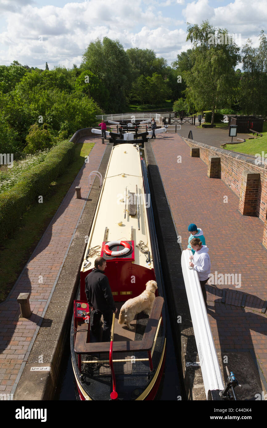 The Bratch Locks on the Staffs & Worcs canal in Wombourne Stock Photo