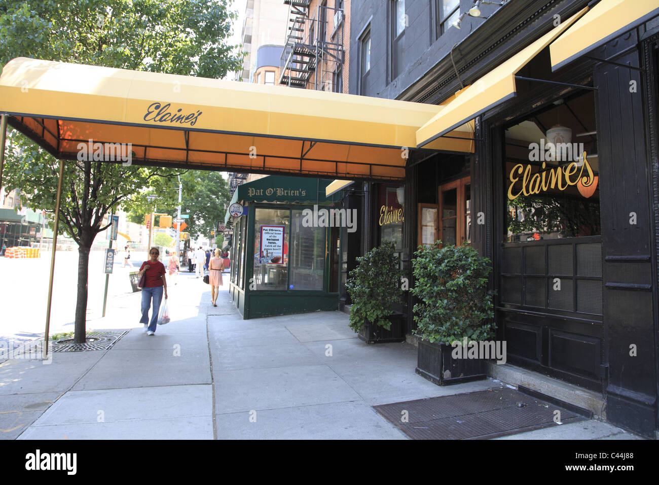 Elaine’s Restaurant, famed hangout for literary elite, Upper East Side, Manhattan, New York City  Stock Photo
