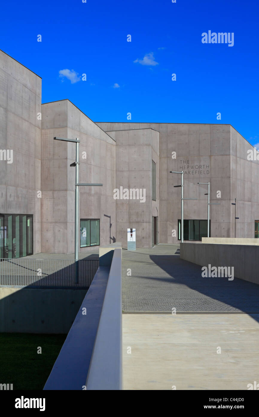 The Hepworth Wakefield, West Yorkshire, England, UK Stock Photo Alamy
