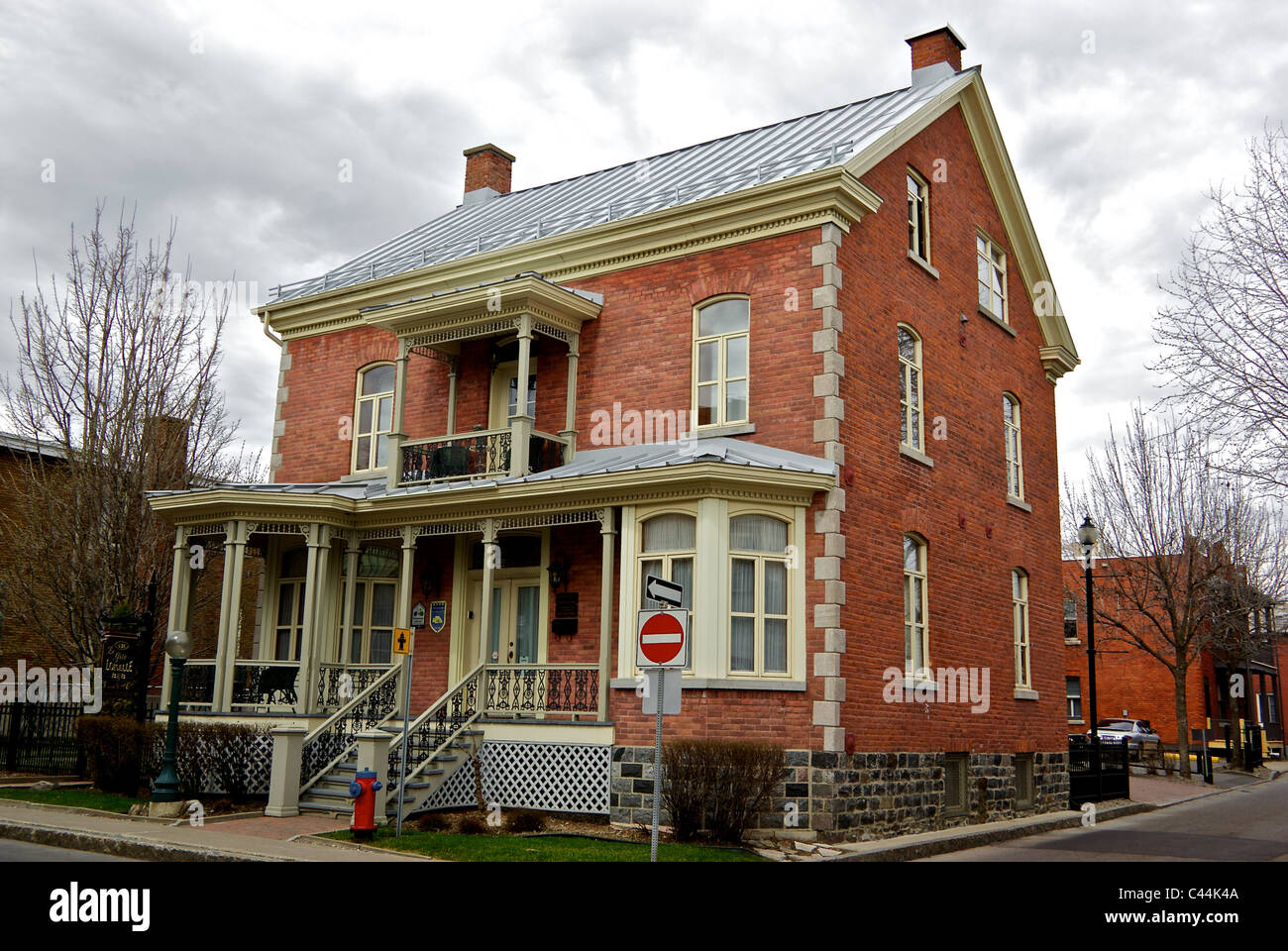 Old heritage house Bed & Breakfast Trois Rivieres Quebec Stock Photo Alamy Old heritage house Bed & Breakfast Trois Rivieres Quebec Stock Photo Alamy