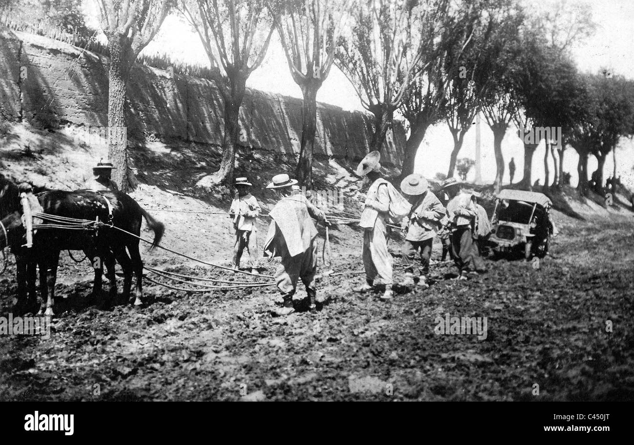 Peking paris 1907 hires stock photography and images Alamy