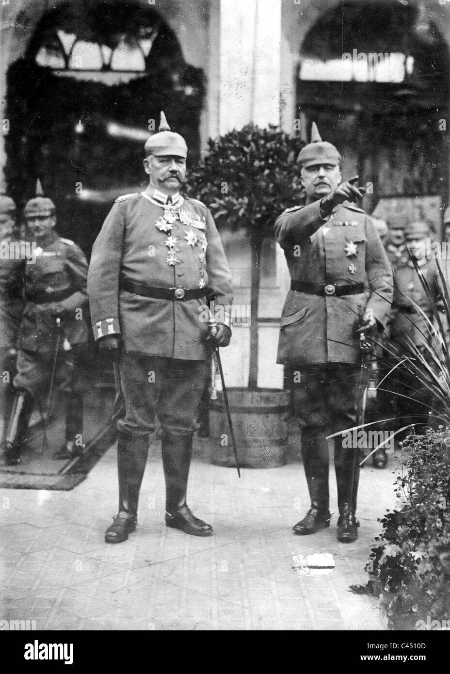 Paul von Beneckendorff und von Hindenburg with Erich Ludendorff, 1917 Stock Photo