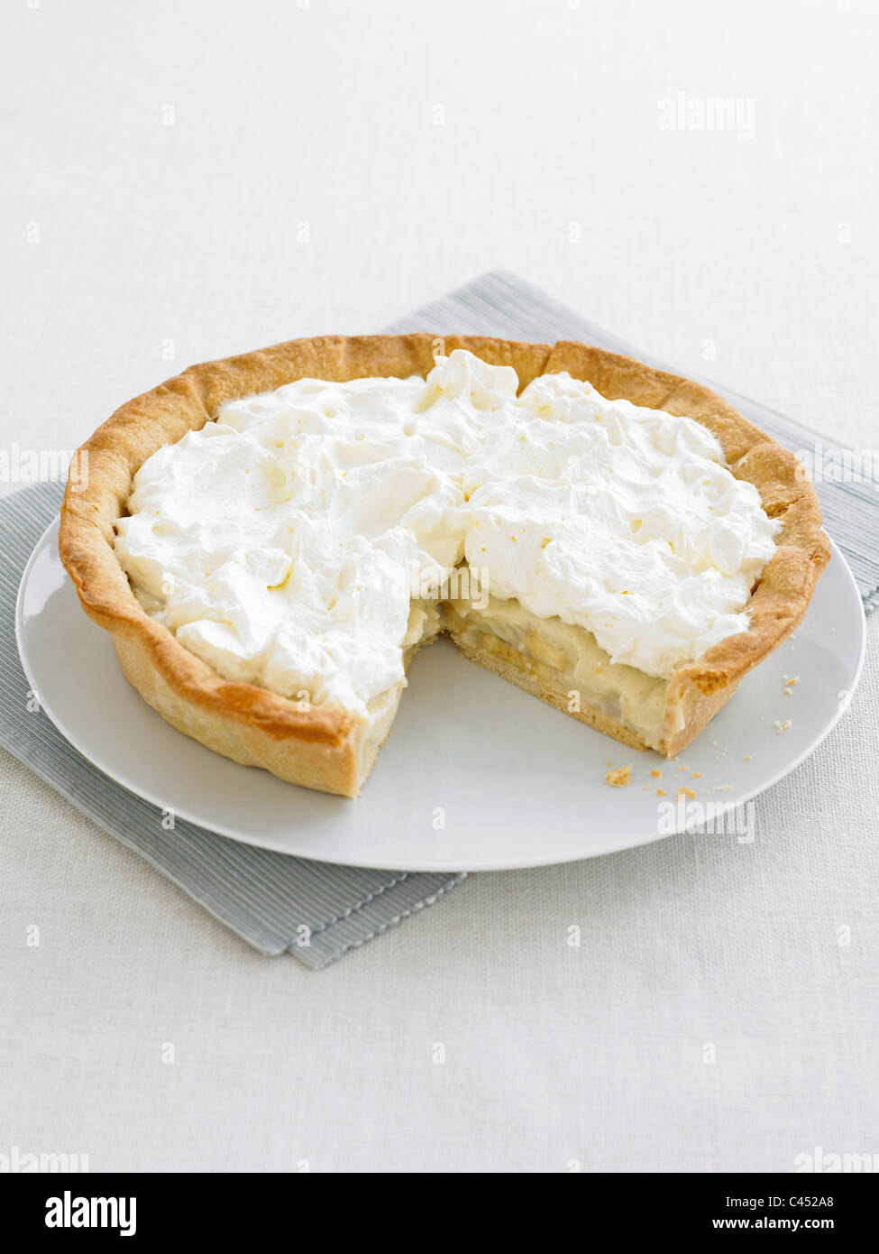 Banana cream pie, close-up Stock Photo - Alamy