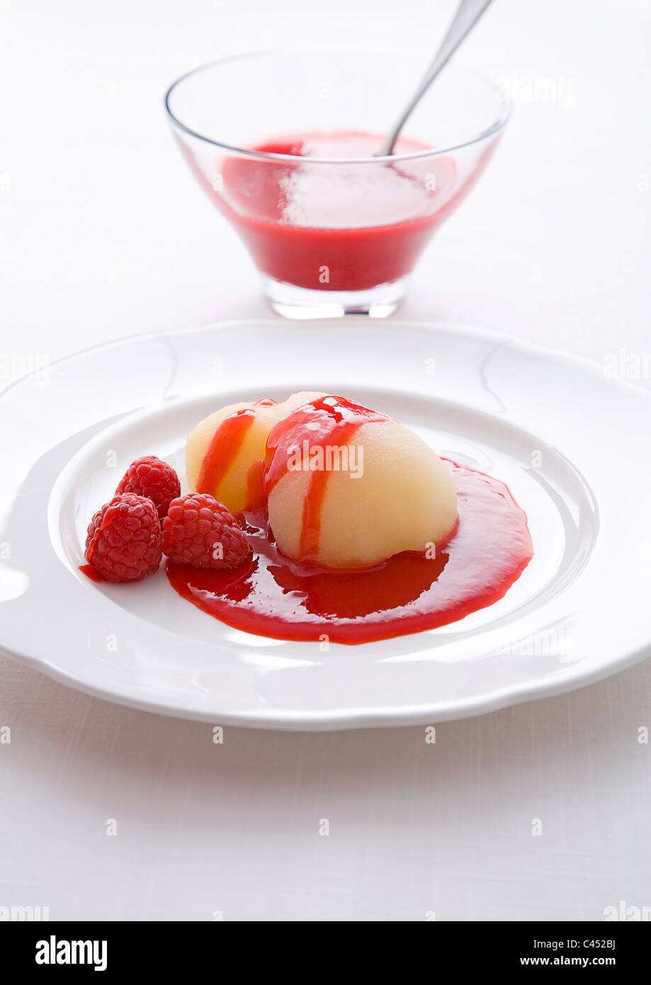 Coulis fruit hi-res stock photography and images - Alamy