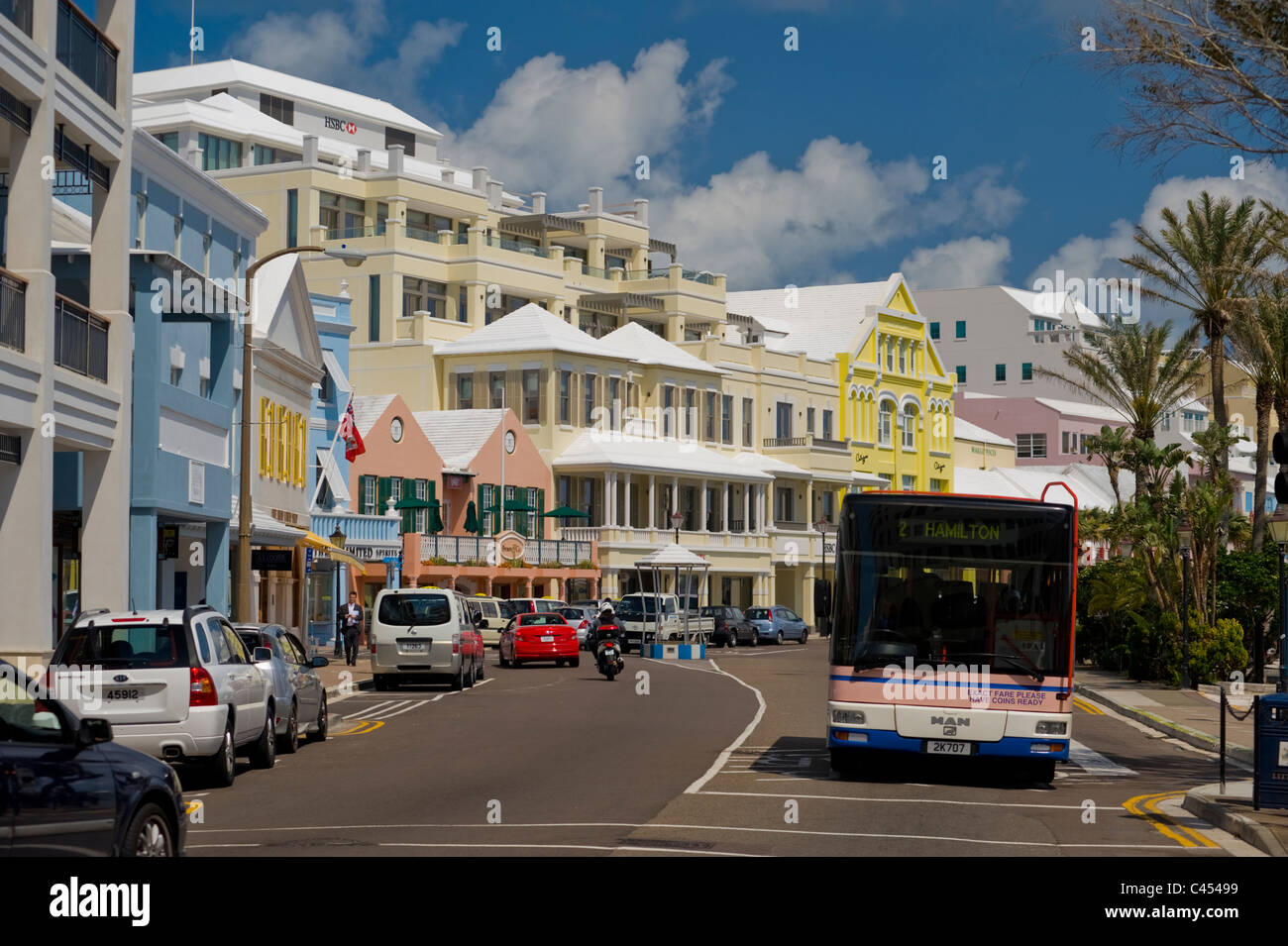 Traffic Light --- Postcard Front Street Hamilton Bermuda Moped United Kingdom 