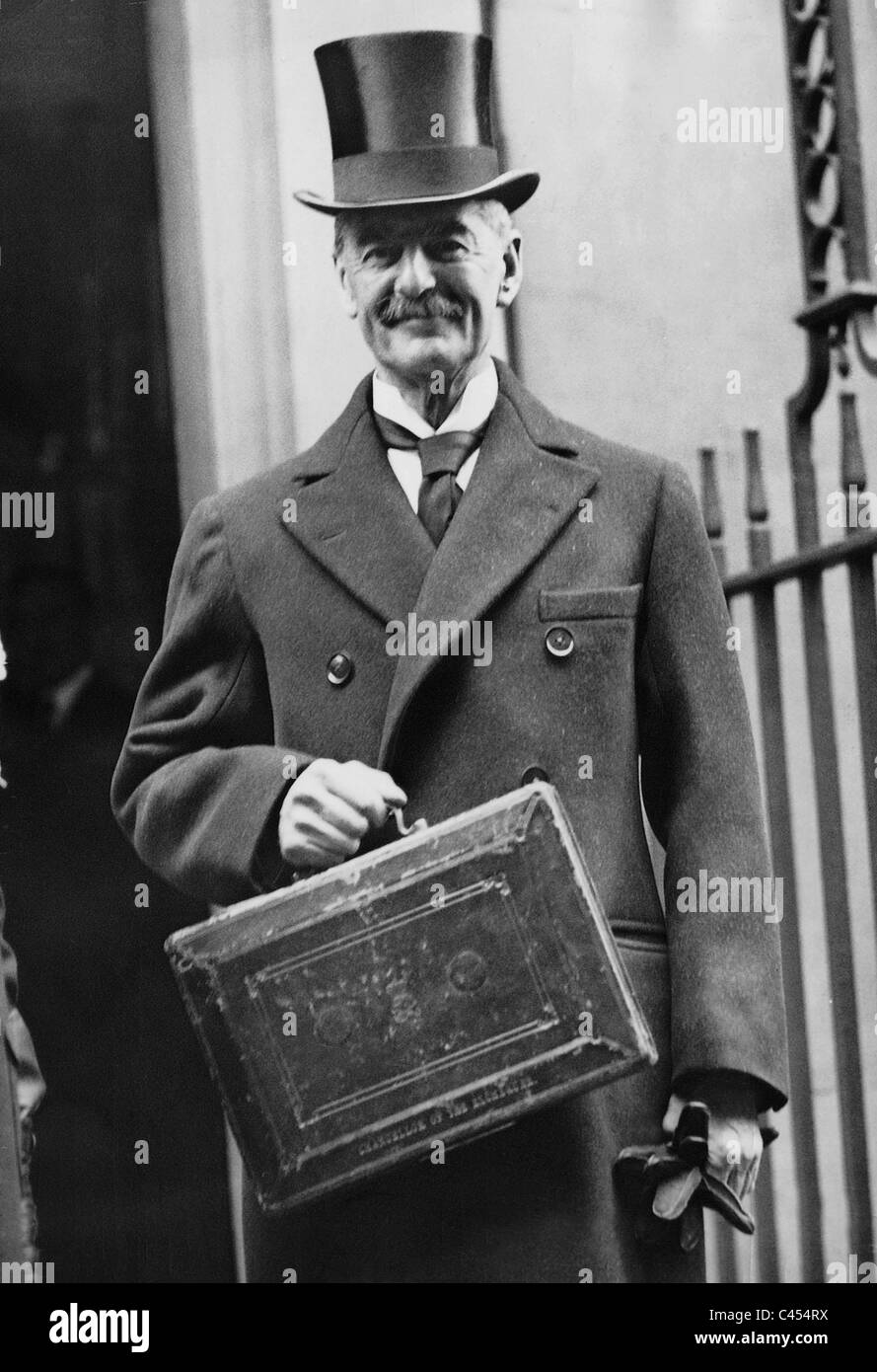 Arthur Neville Chamberlain presents the budget, 1936 Stock Photo