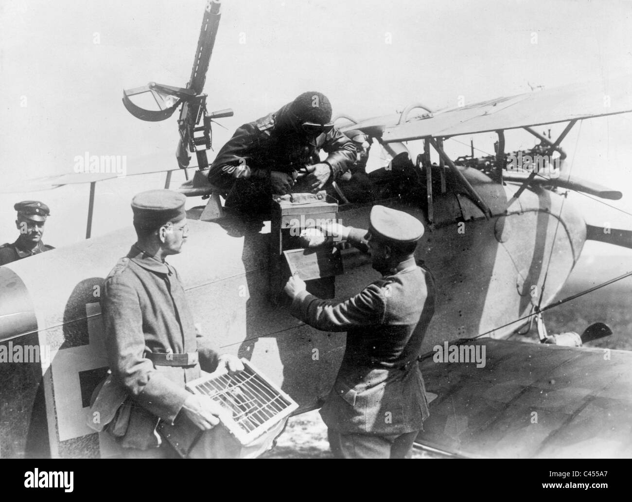 Aircraft carrier use Black and White Stock Photos & Images - Alamy