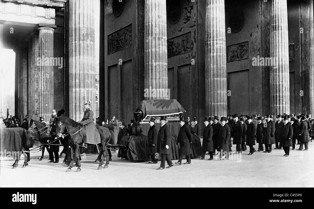 Funeral cortege of Friedrich Ebert in Berlin, 1925 Stock Photo