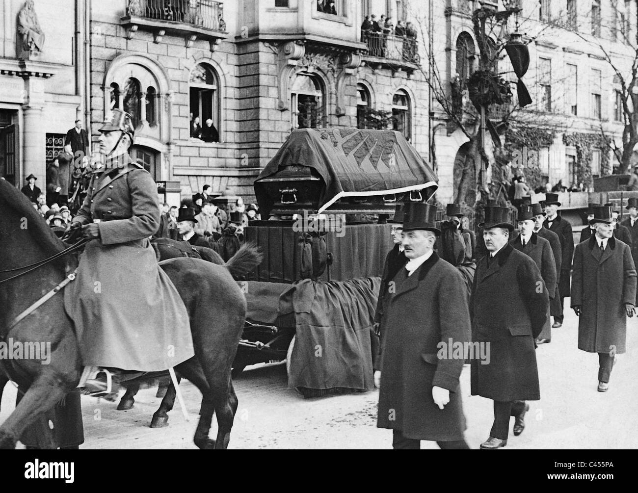 Funeral cortege of Friedrich Ebert in Berlin, 1925 Stock Photo