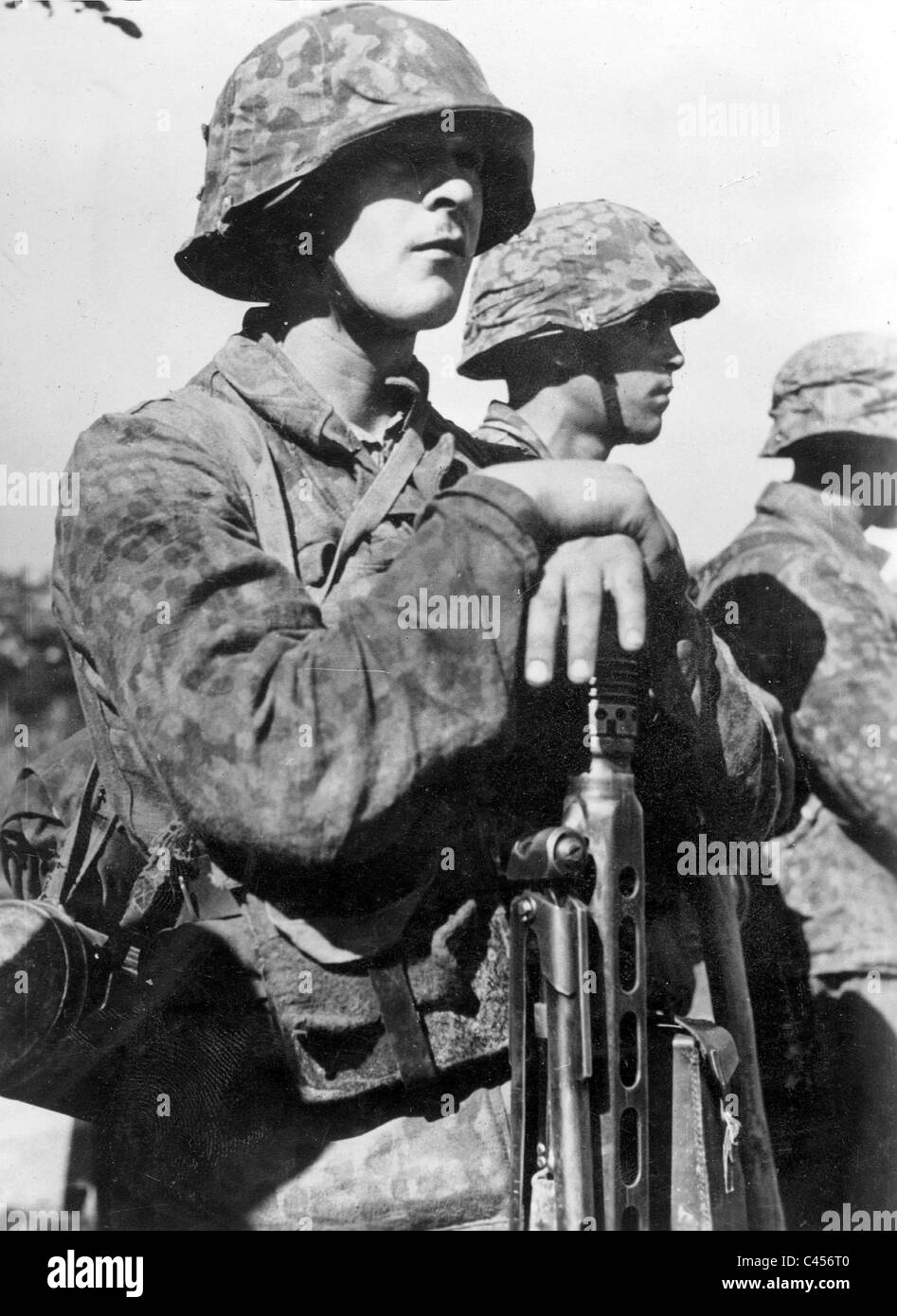 Soldiers of the 12th SS-Panzer Division 'Hitler Youth', 1944 Stock Photo