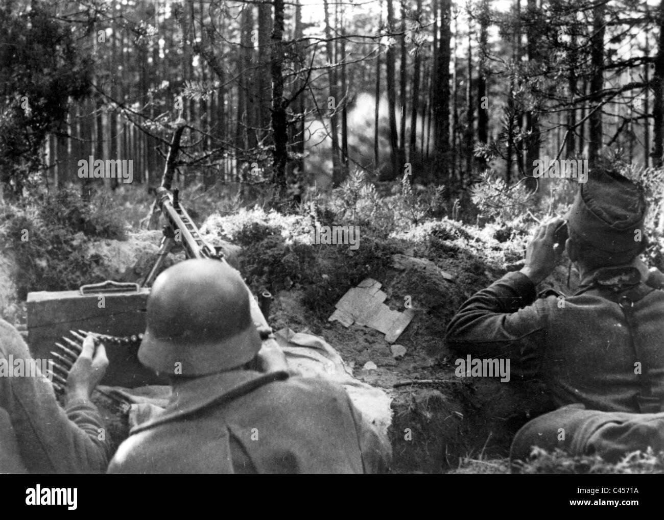 German soldiers during fighting on the Eastern Front, 1944 Stock Photo