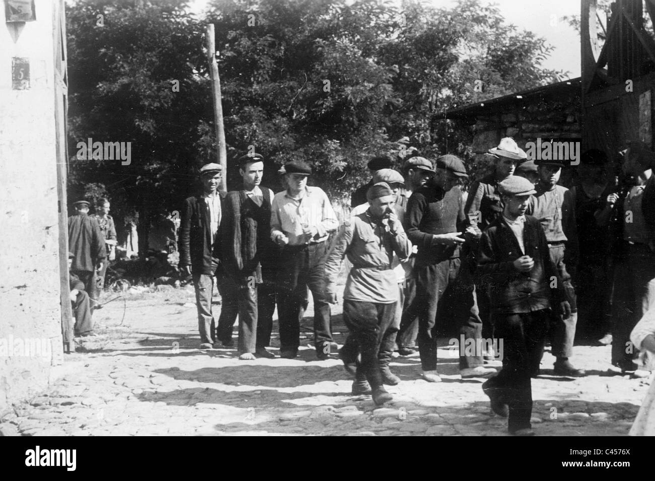 Partisans in captivity, 1941 Stock Photo