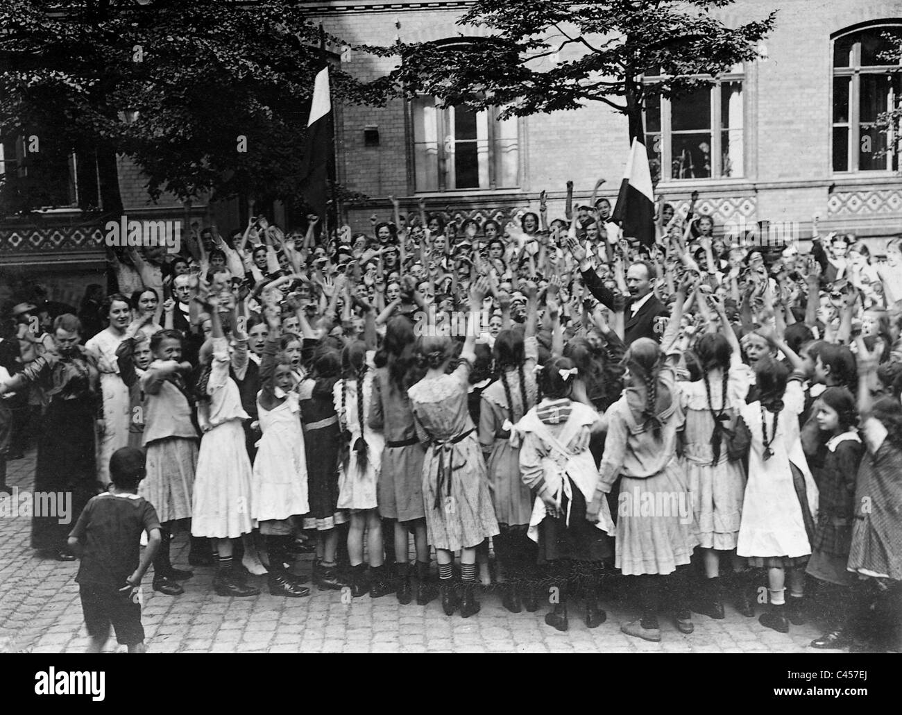 Sedan festivity in a primary school in Berlin, 1914 Stock Photo