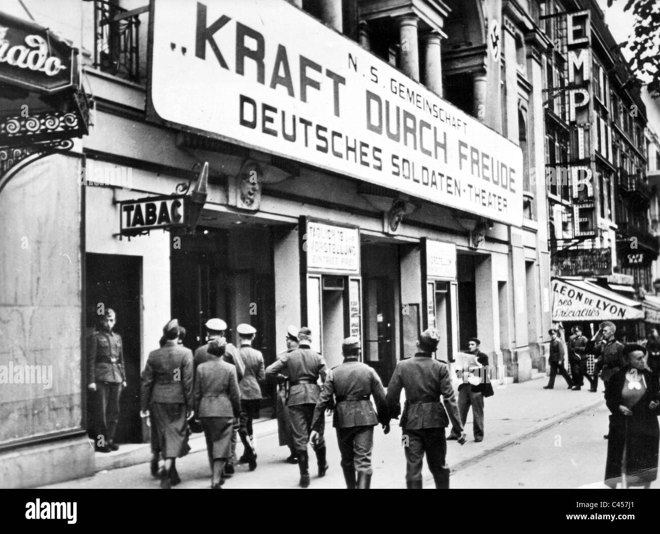 German soldiers in the occupied France in 1943 Stock Photo