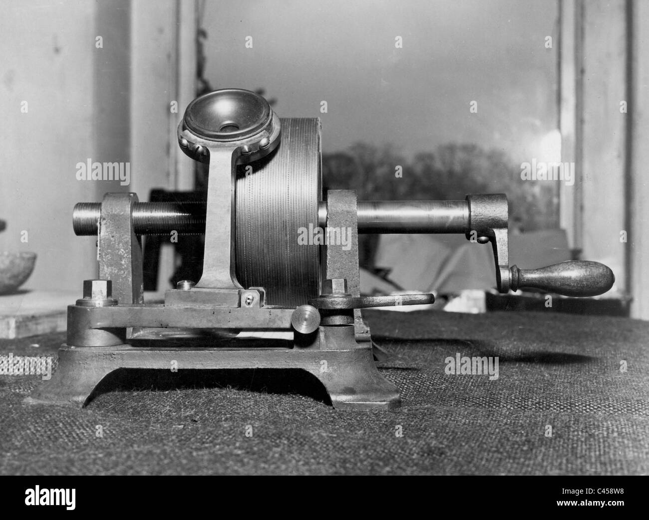 Apparatus for recording and reproducing the voice, 1937 Stock Photo