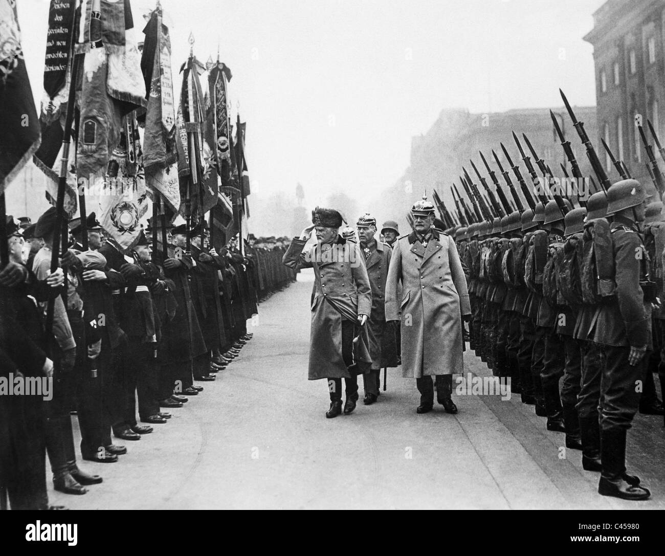 August von Mackensen at a Langemark commemoration, 1934 Stock Photo
