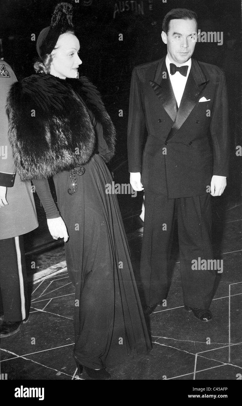 Marlene Dietrich and Erich Maria Remarque at the premiere of the Walt Disney film 'Pinocchio' (1940) Stock Photo
