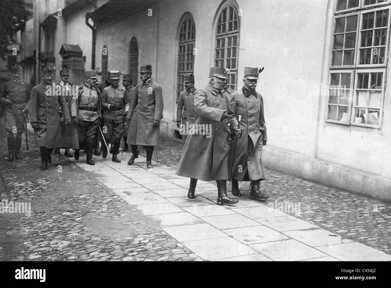 Archduke Ferdinand and Franz Freiherr Conrad von Hoetzendorff, 1915 Stock Photo